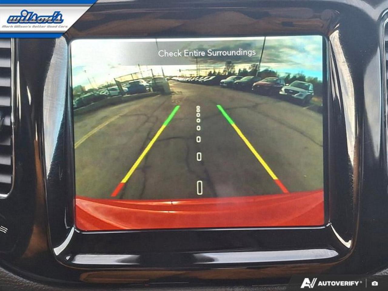 2021 Jeep Compass Altitude 4WD | Black Top | Leatherette | Navigation | Rear Camera | Carplay + Android Auto | Photo