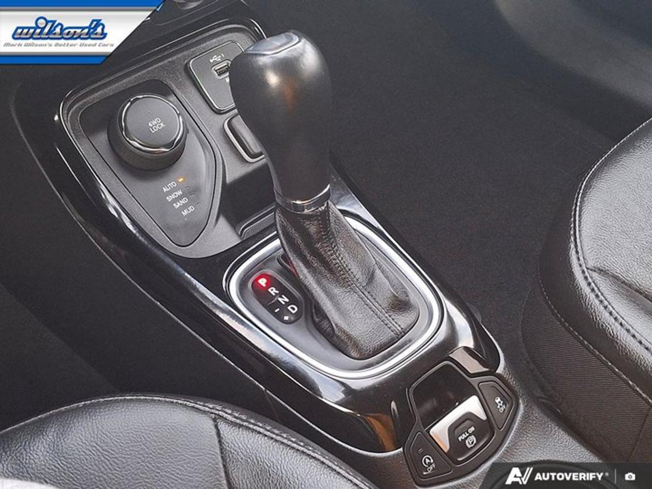 2021 Jeep Compass Altitude | Black Top | Leatherette | Navigation | Rear Camera | Carplay + Android Auto | Photo