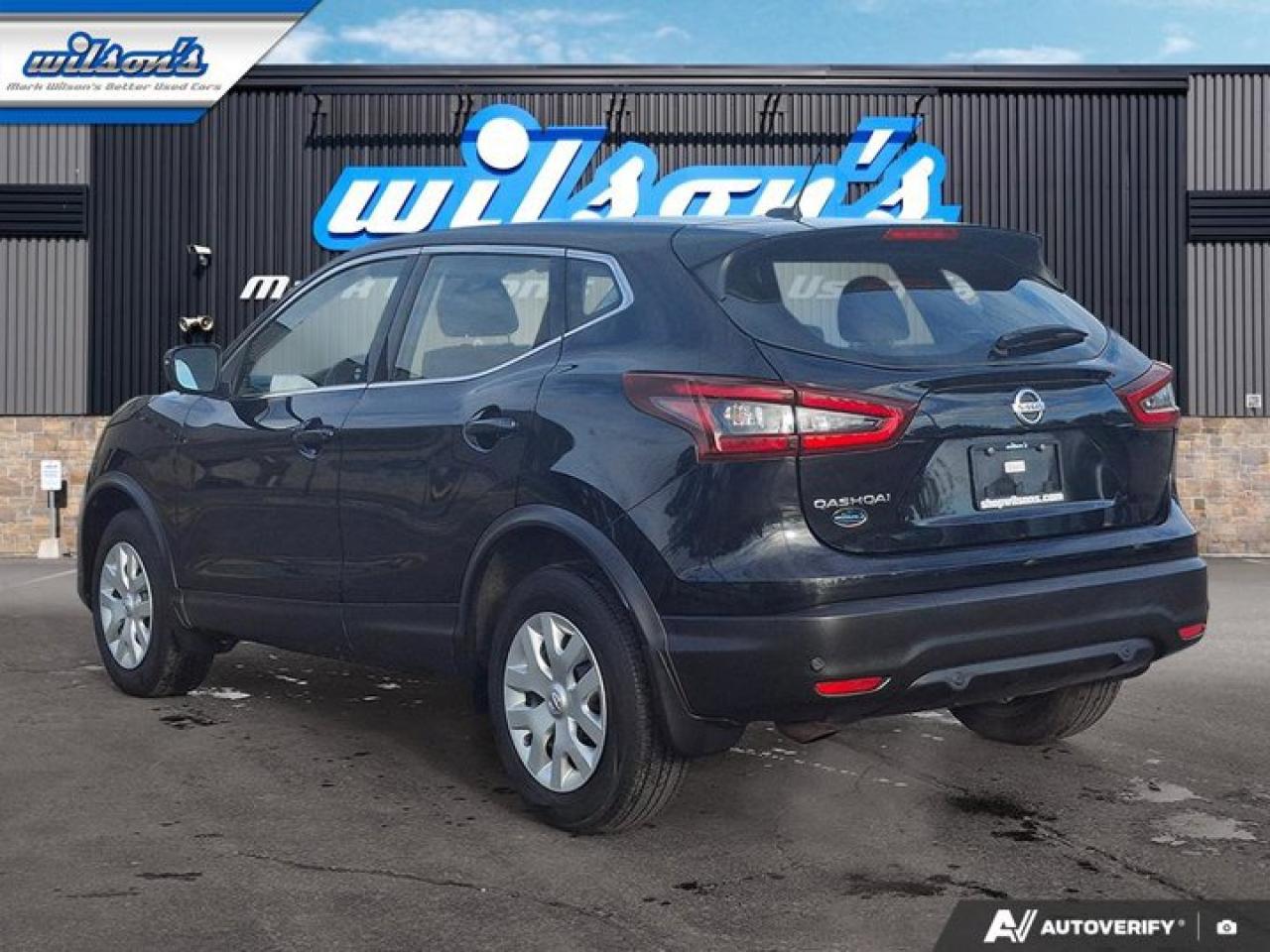 2020 Nissan Qashqai S | 6-Speed Manual | CarPlay + Android | Heated Seats | Rear Camera | and More ! Photo