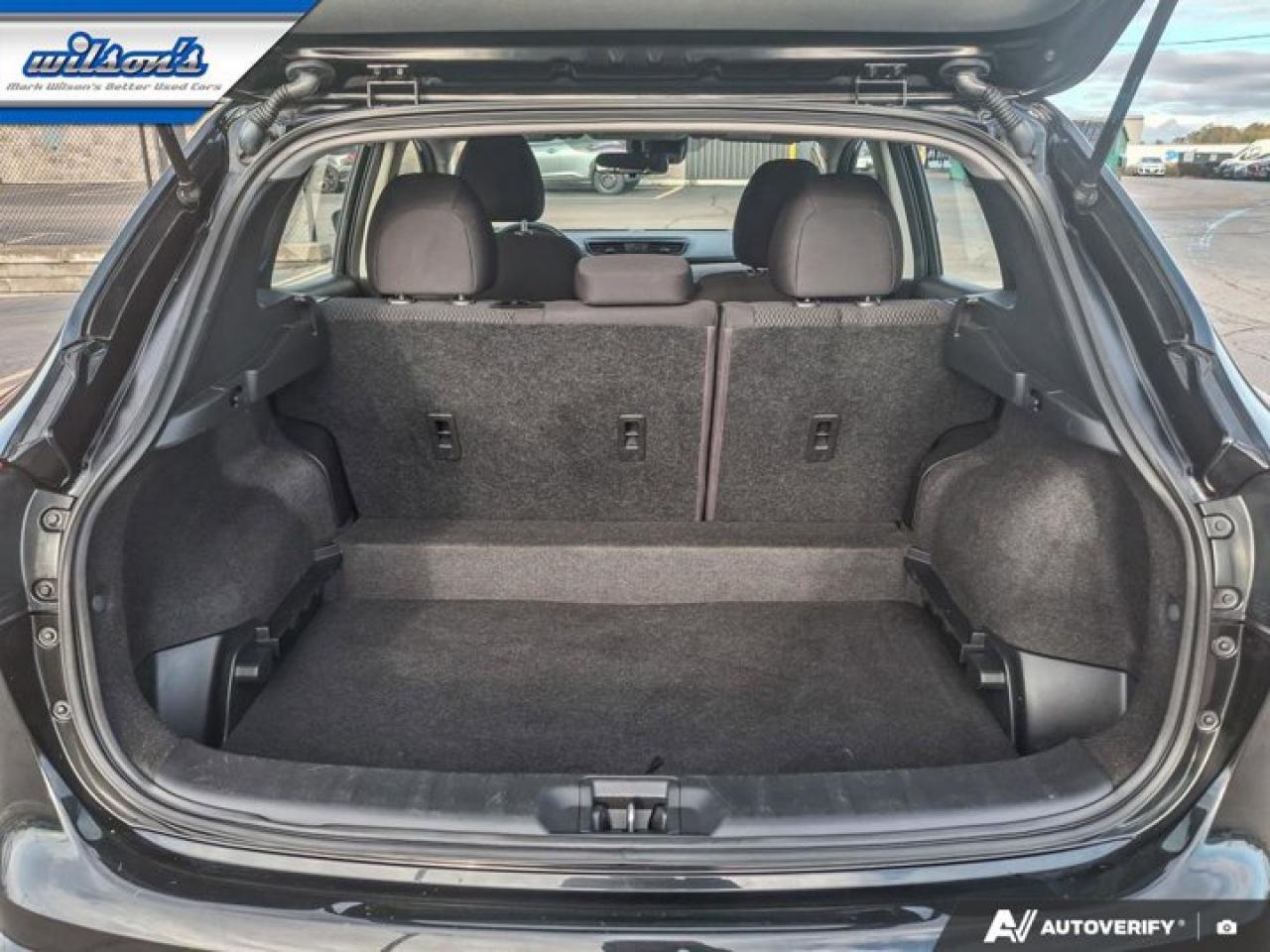 2020 Nissan Qashqai S | 6-Speed Manual | CarPlay + Android | Heated Seats | Rear Camera | and More ! Photo