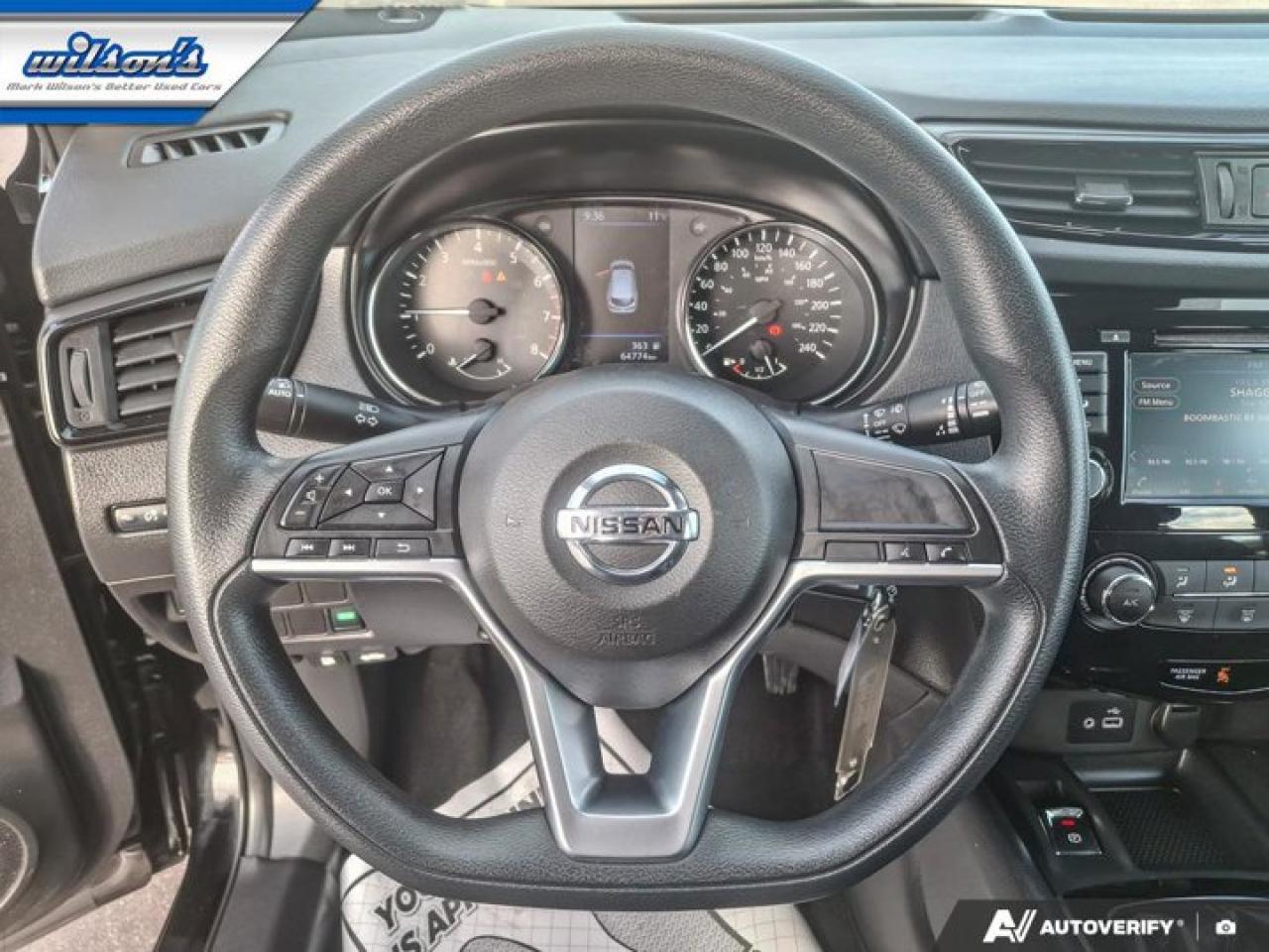 2020 Nissan Qashqai S | 6-Speed Manual | CarPlay + Android | Heated Seats | Rear Camera | and More ! Photo