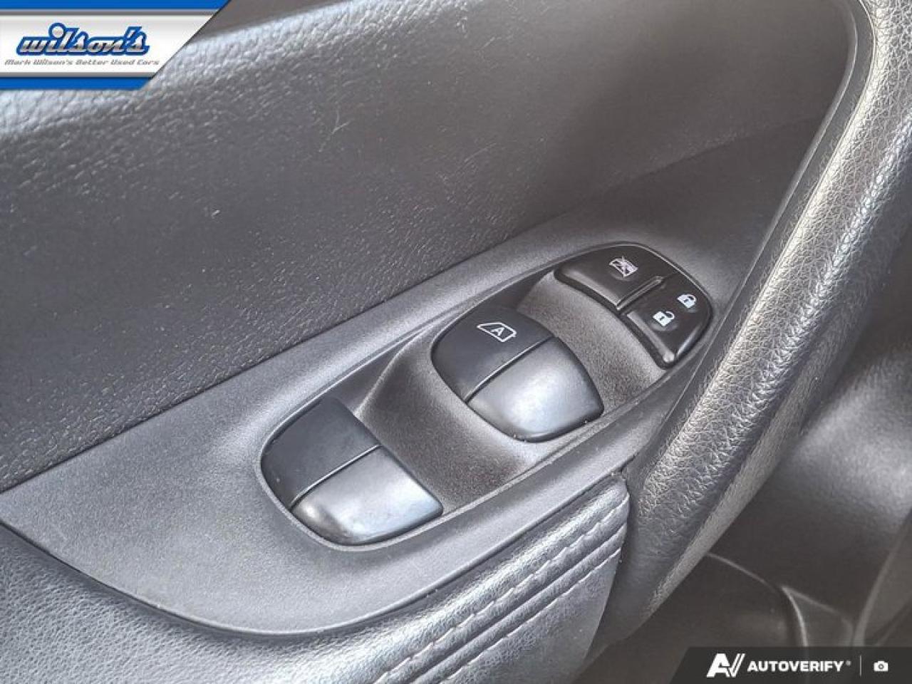 2020 Nissan Qashqai S | 6-Speed Manual | CarPlay + Android | Heated Seats | Rear Camera | and More ! Photo