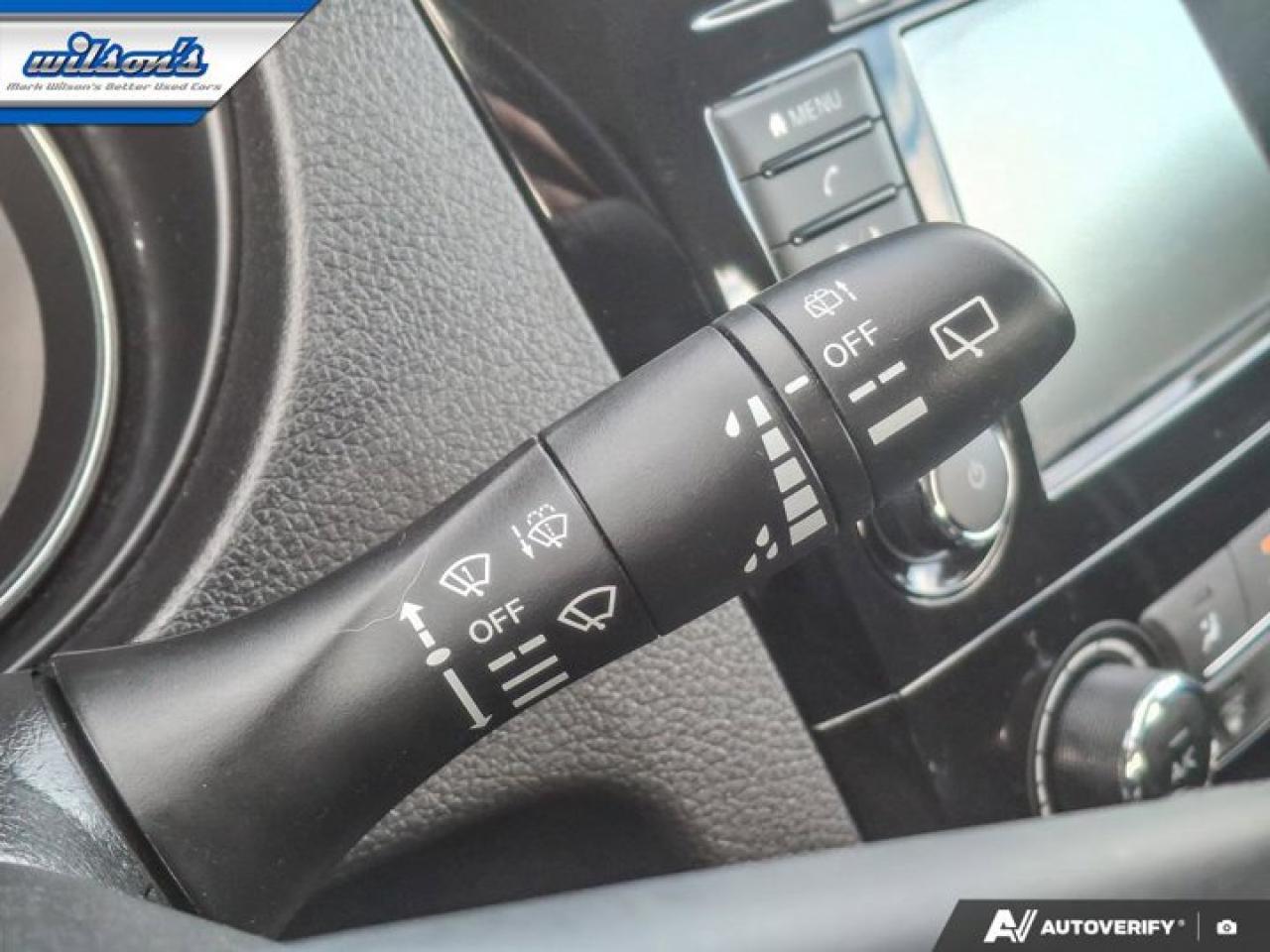 2020 Nissan Qashqai S | 6-Speed Manual | CarPlay + Android | Heated Seats | Rear Camera | and More ! Photo