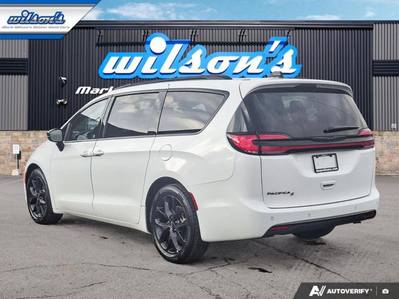 2024 Chrysler Pacifica Touring-L | Leather | Pano Sunroof | S-Appearance Pkg | Heated Wheel + Seats | and More ! Photo2