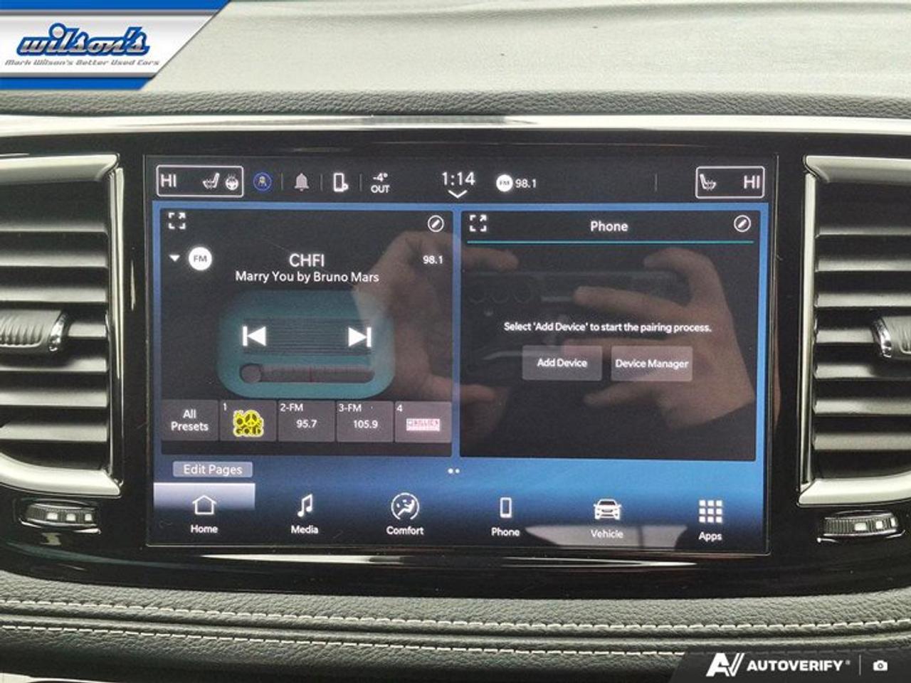 2024 Chrysler Pacifica Touring-L | Leather | Pano Sunroof | S-Appearance Pkg | Heated Wheel + Seats | and More ! Photo