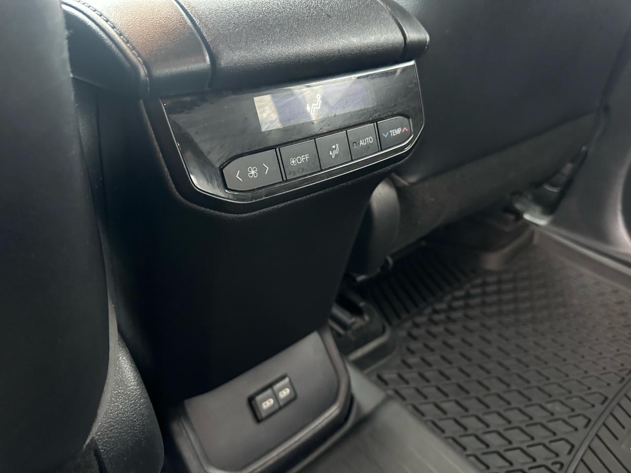 2022 Toyota Highlander XSE AWD Photo