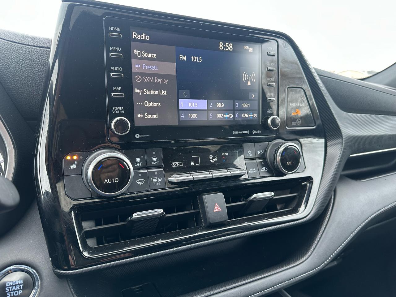 2022 Toyota Highlander XSE AWD Photo