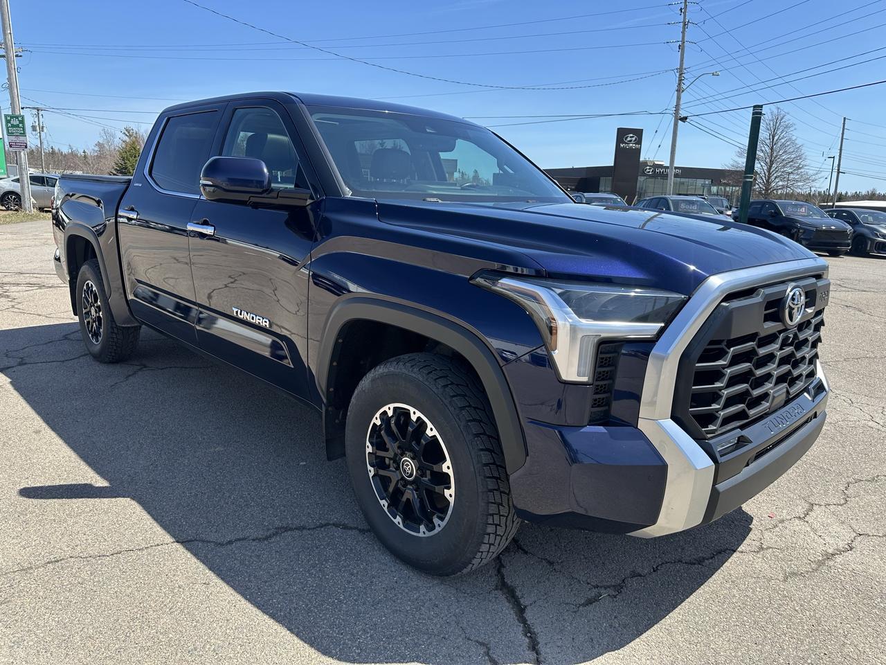 2022 Toyota Tundra 4X4 CrewMax Limited Photo2