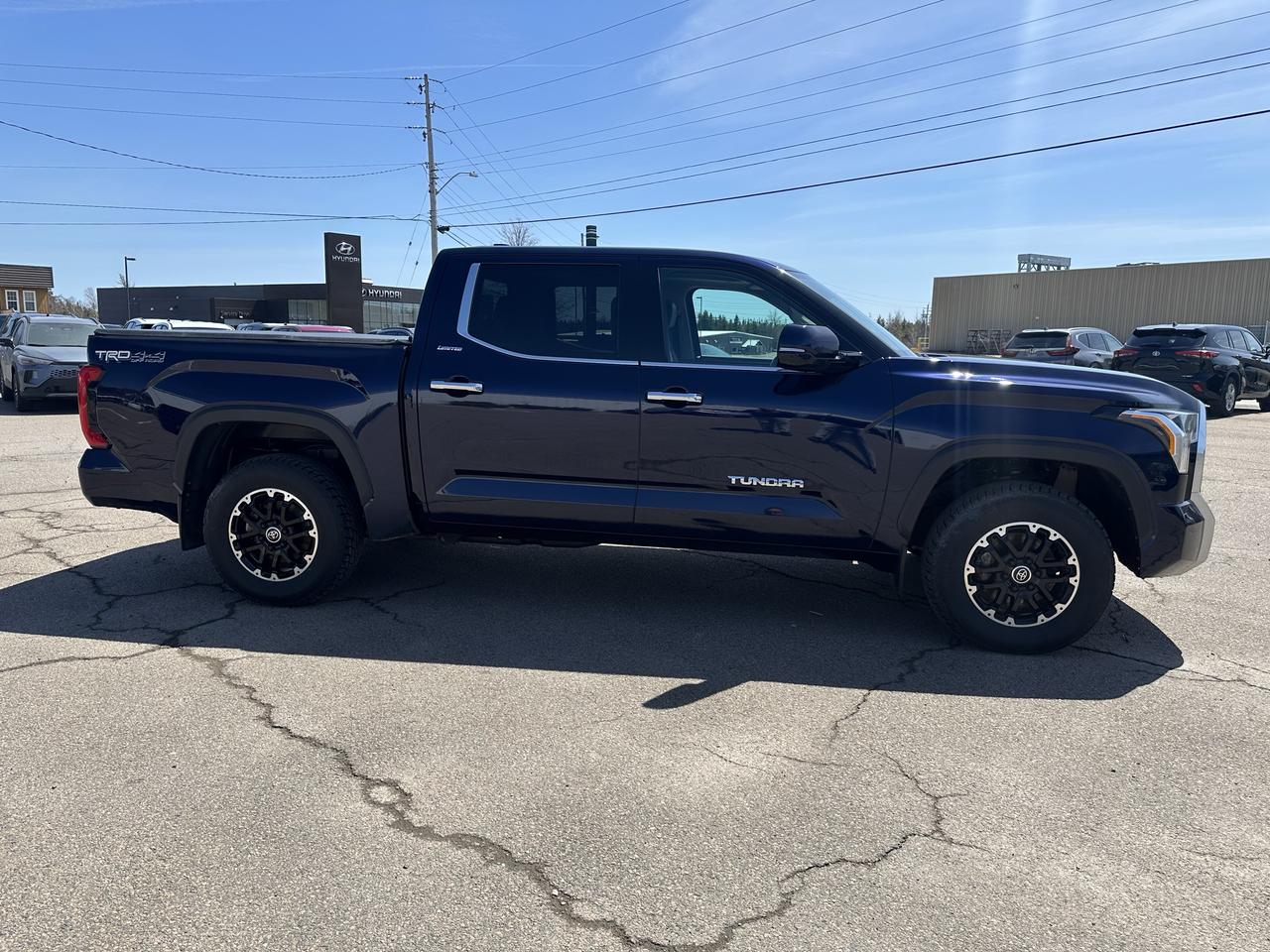 2022 Toyota Tundra 4X4 CrewMax Limited Photo3