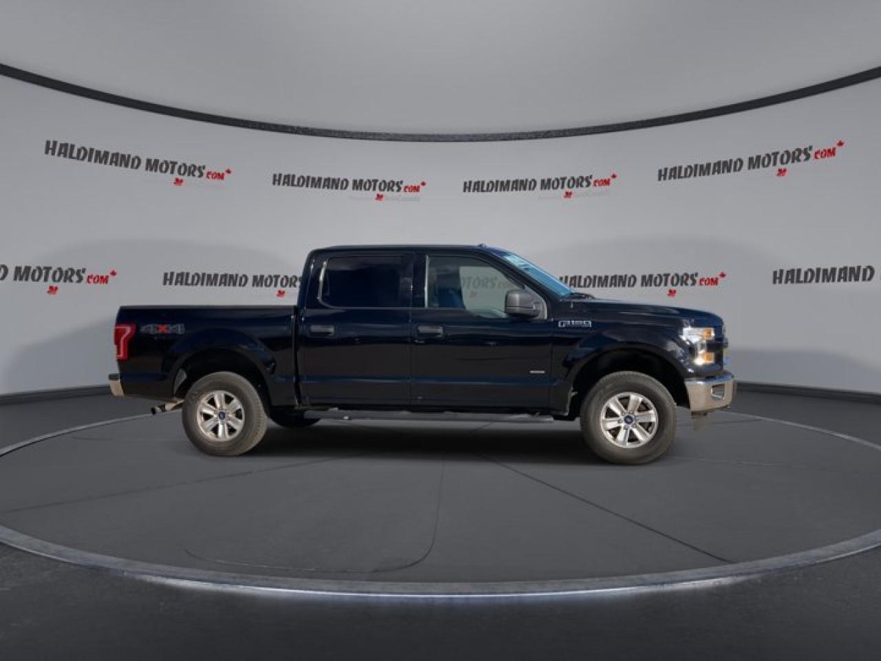 2017 Ford F-150 XLT 4X4 Trailer Tow Package Photo