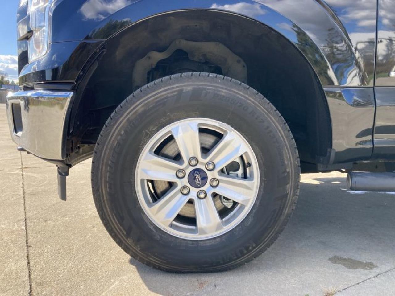 2017 Ford F-150 XLT 4X4 Trailer Tow Package Photo