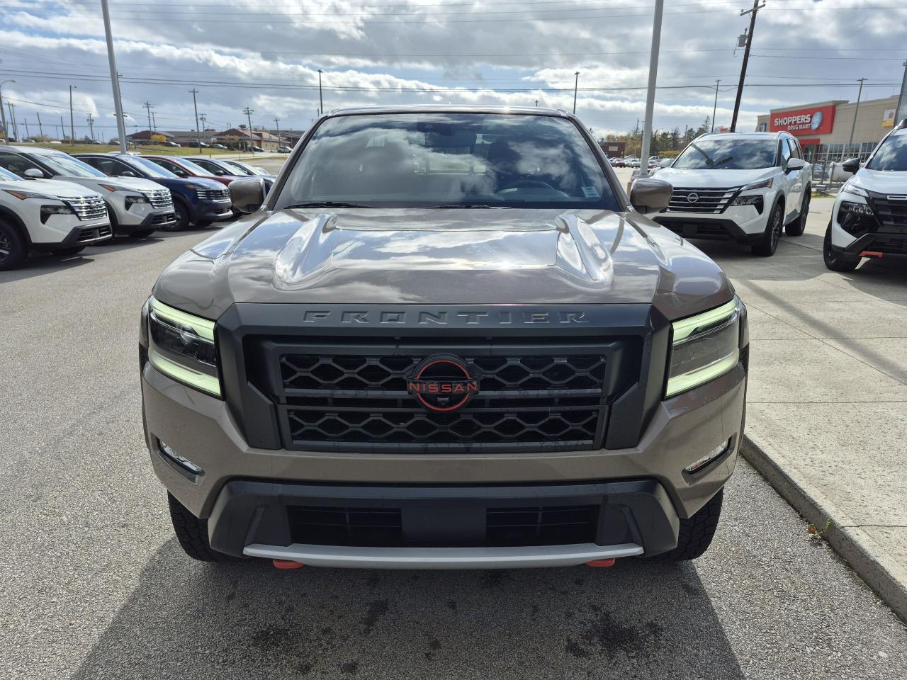 2023 Nissan Frontier PRO-4X LUXURY PACKAGE, FENDER AUDIO, LEATHER Photo2