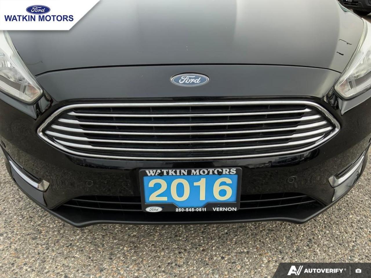 2016 Ford Focus Titanium Photo11