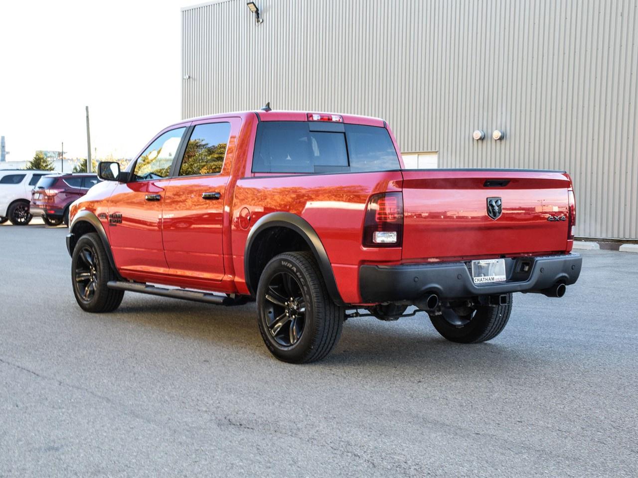2023 RAM 1500 Classic WARLOCK 4X4 CREW CAB 5'7" BOX Photo