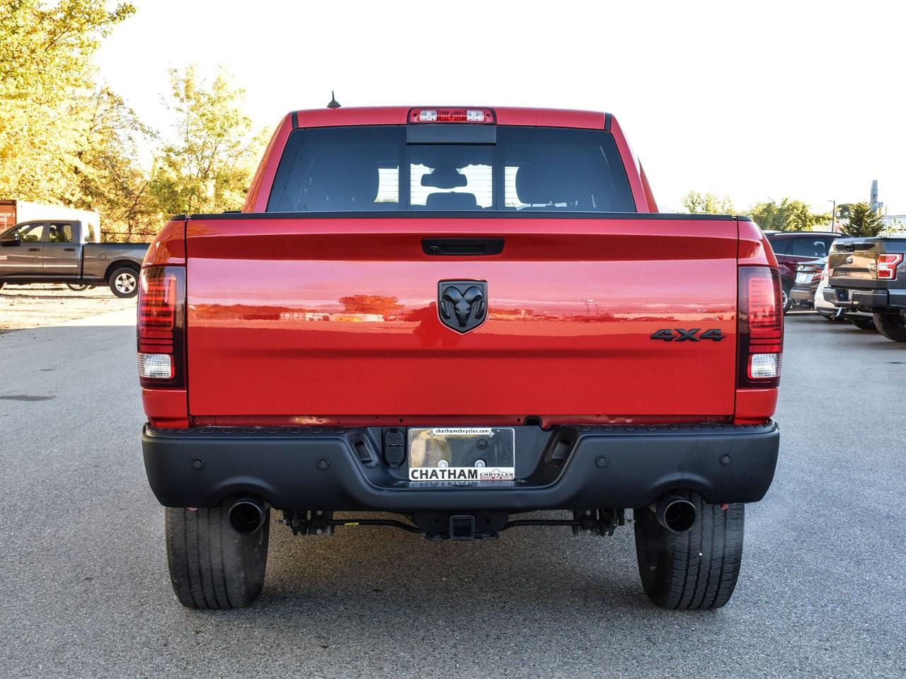 2023 RAM 1500 Classic WARLOCK 4X4 CREW CAB 5'7" BOX Photo