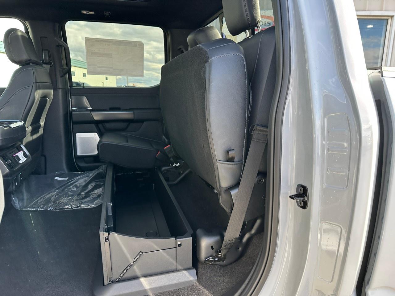 2025 Ford F-150 Lariat 4WD SuperCrew 5.5' Box Photo