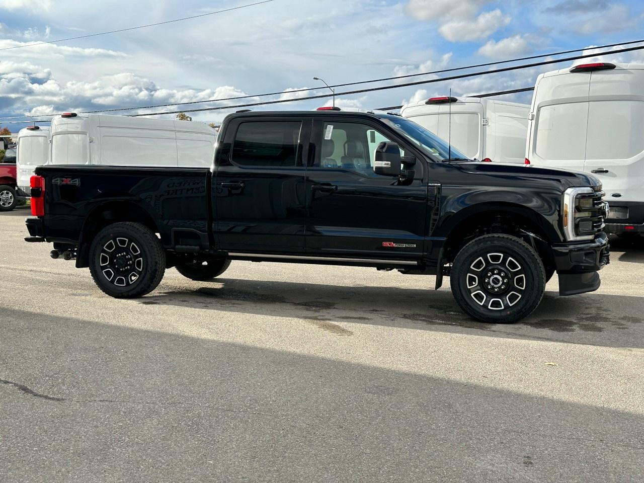 2026 Ford F-250 Super Duty SRW PLATINUM 4WD CREW CAB 6.75' BOX Photo4