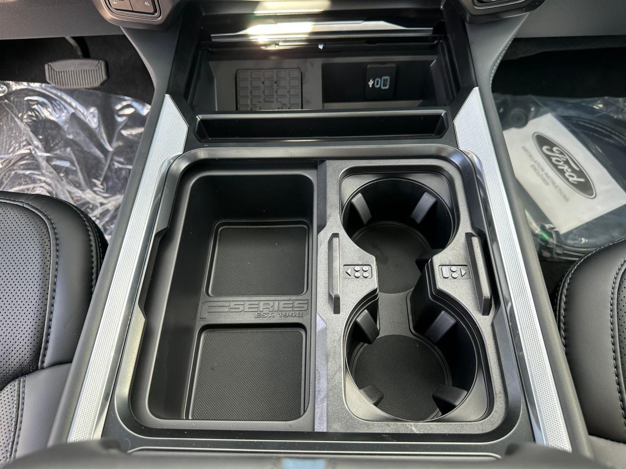 2026 Ford F-250 Super Duty SRW PLATINUM 4WD CREW CAB 6.75' BOX Photo