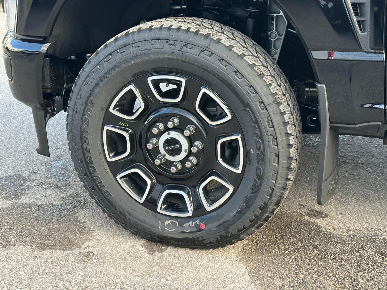 2026 Ford F-250 Super Duty SRW PLATINUM 4WD CREW CAB 6.75' BOX Photo