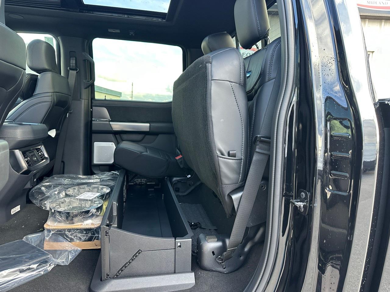 2026 Ford F-250 Super Duty SRW PLATINUM 4WD CREW CAB 6.75' BOX Photo