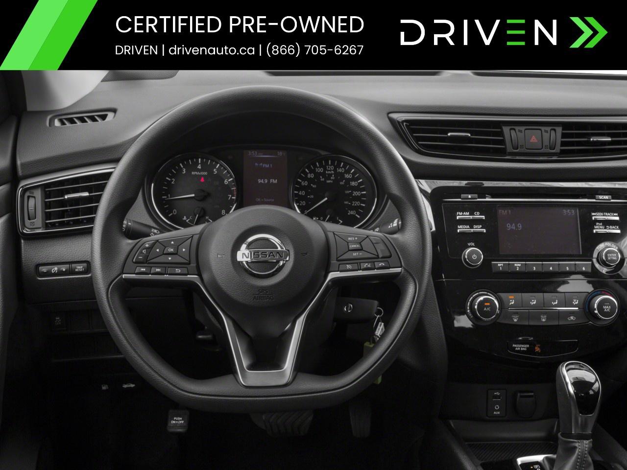 2017 Nissan Qashqai AWD 4DR SV CVT Photo