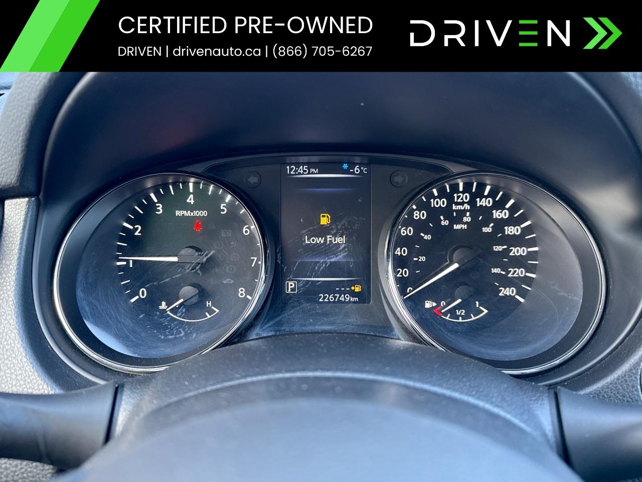 2017 Nissan Qashqai AWD 4DR SV CVT Photo