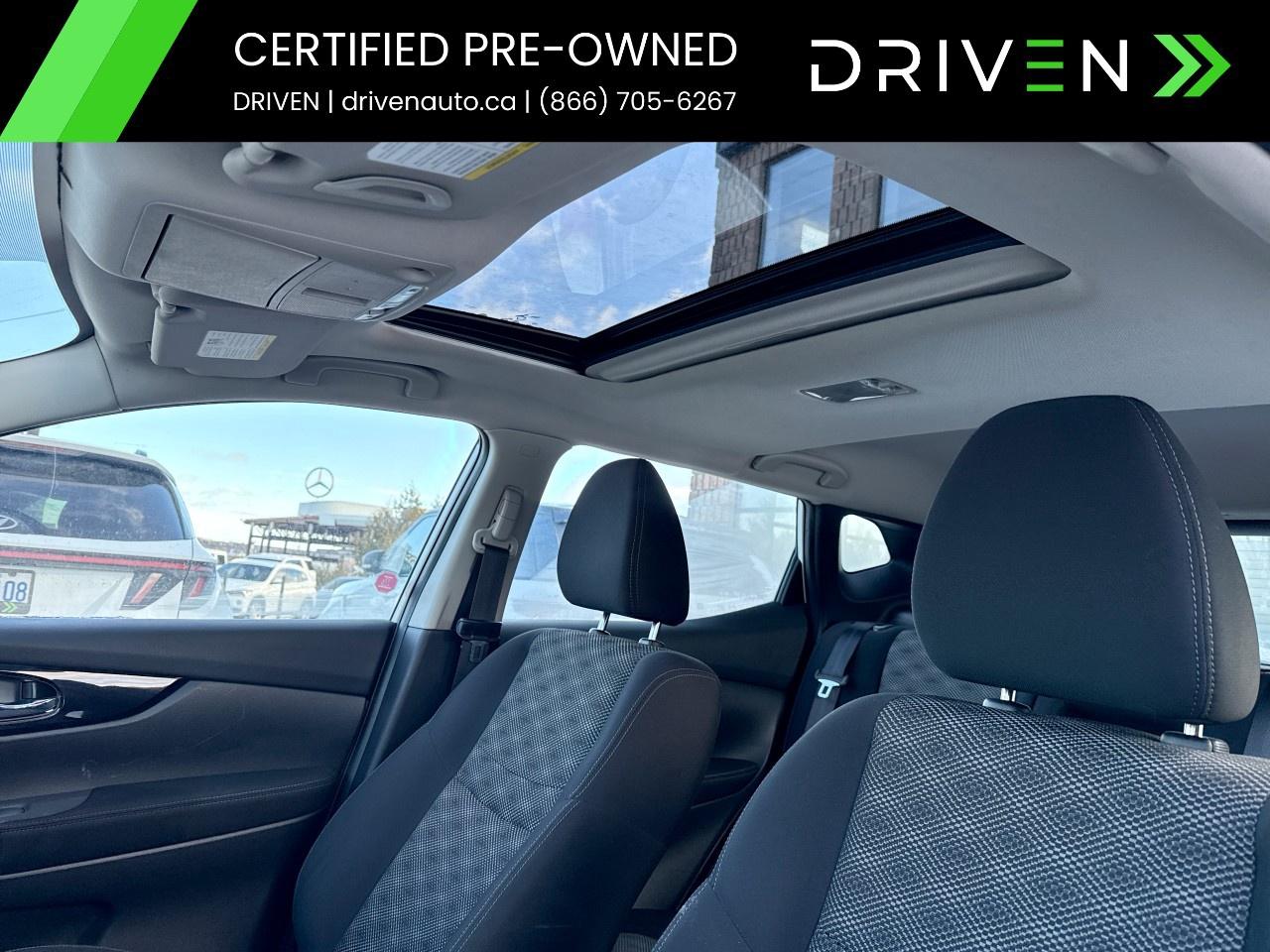 2017 Nissan Qashqai AWD 4DR SV CVT Photo