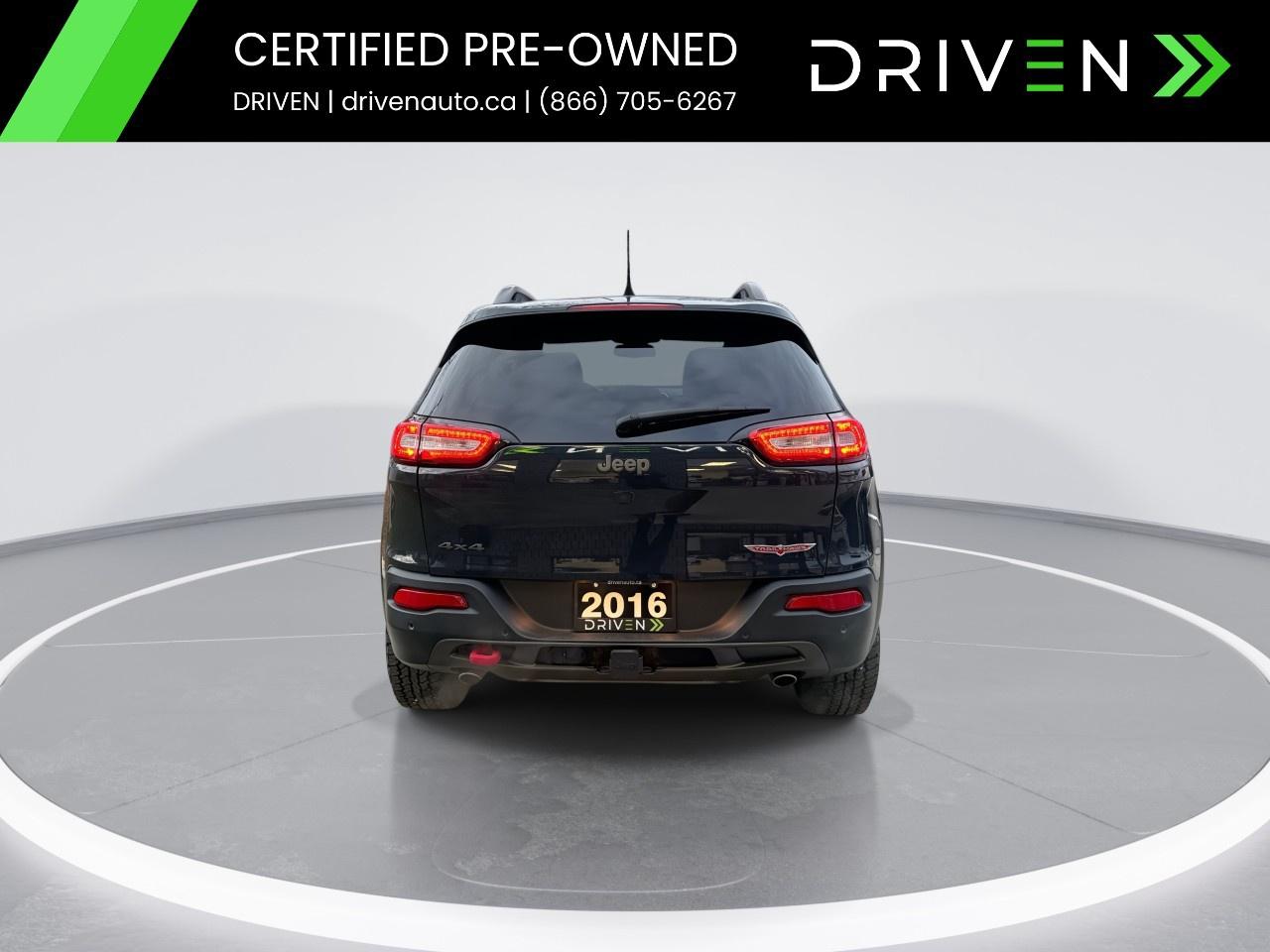 2016 Jeep Cherokee 4WD 4dr Trailhawk Photo