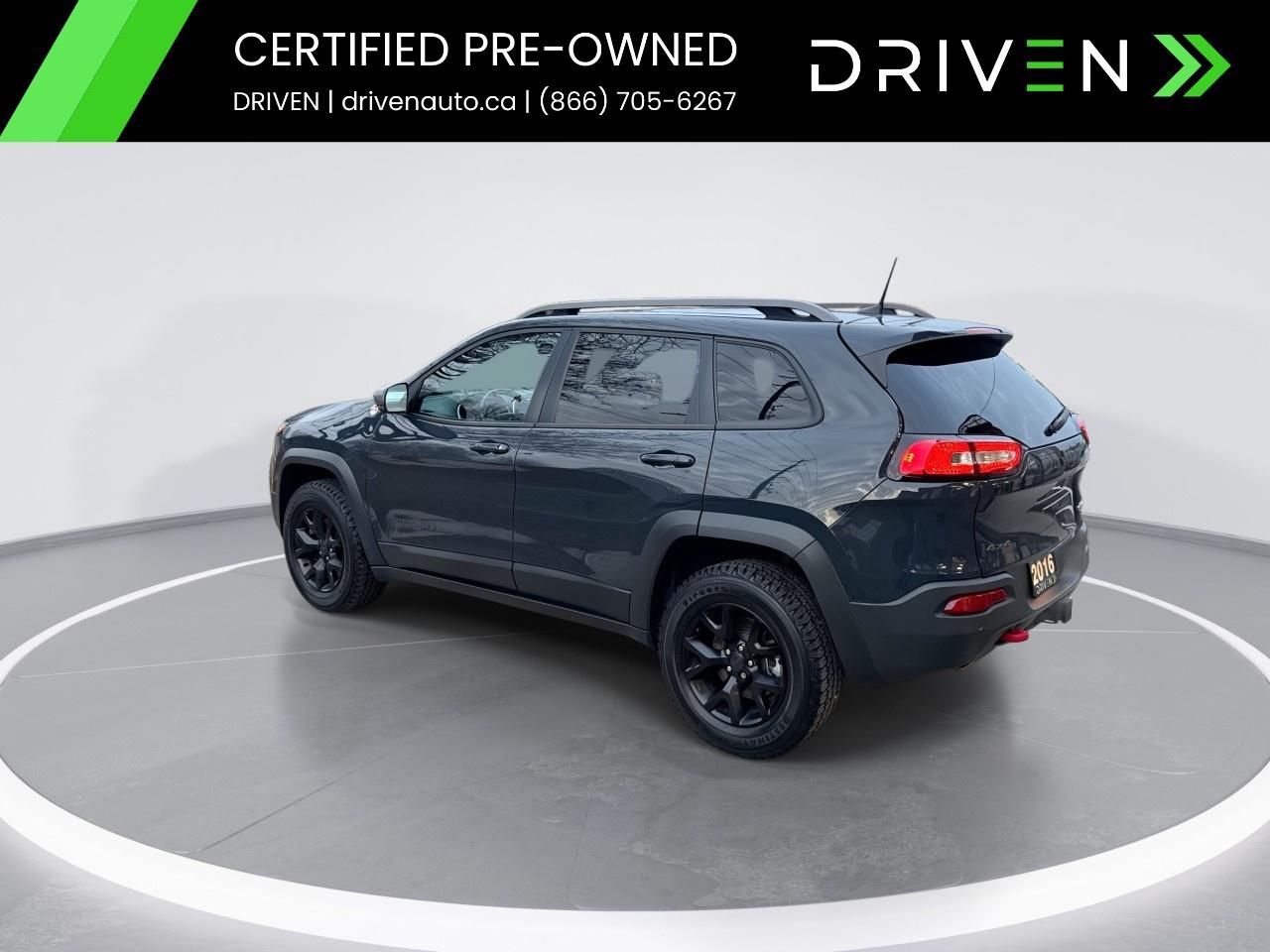 2016 Jeep Cherokee 4WD 4dr Trailhawk Photo