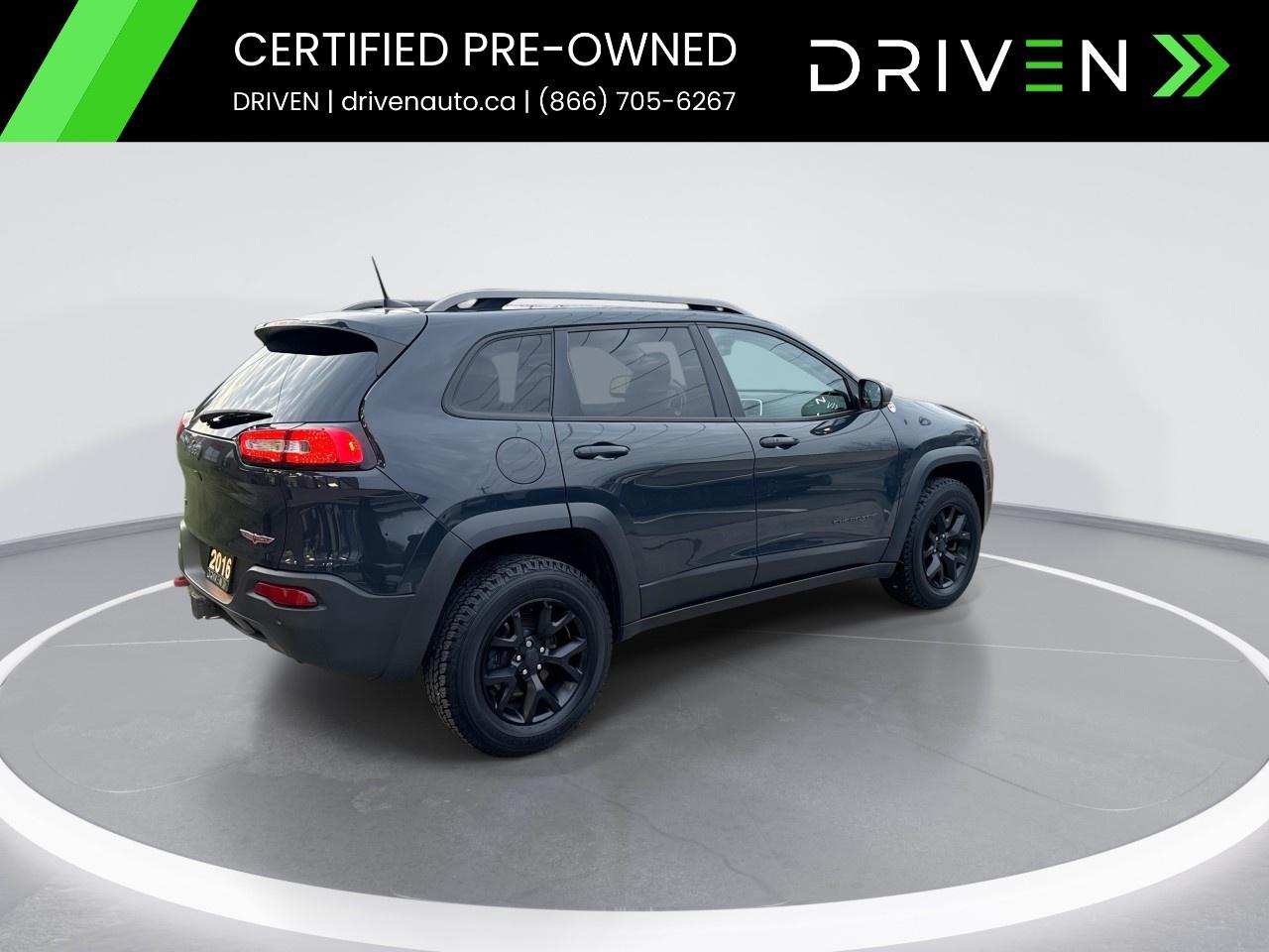 2016 Jeep Cherokee 4WD 4dr Trailhawk Photo