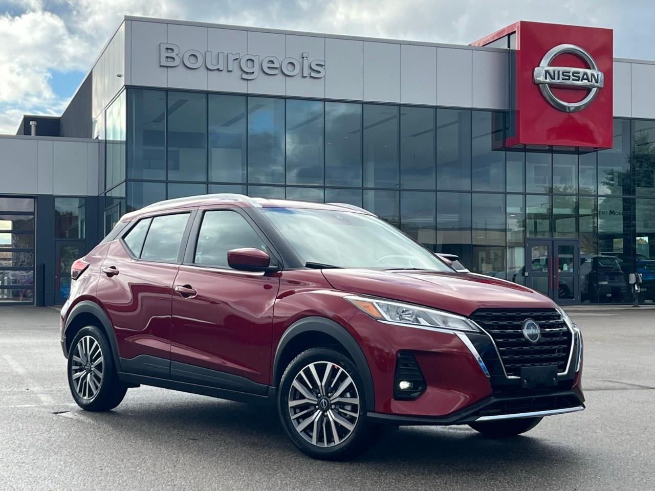 2025 Nissan Kicks Play SV FWD Photo