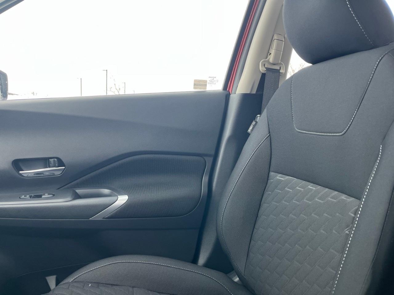 2025 Nissan Kicks Play SV FWD Photo