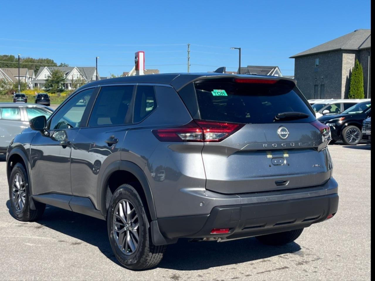 2026 Nissan Rogue AWD S Photo4