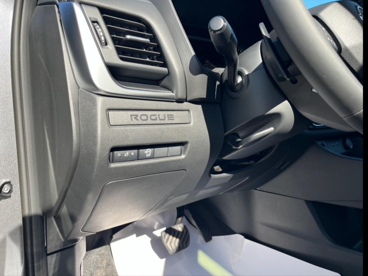 2026 Nissan Rogue AWD S Photo