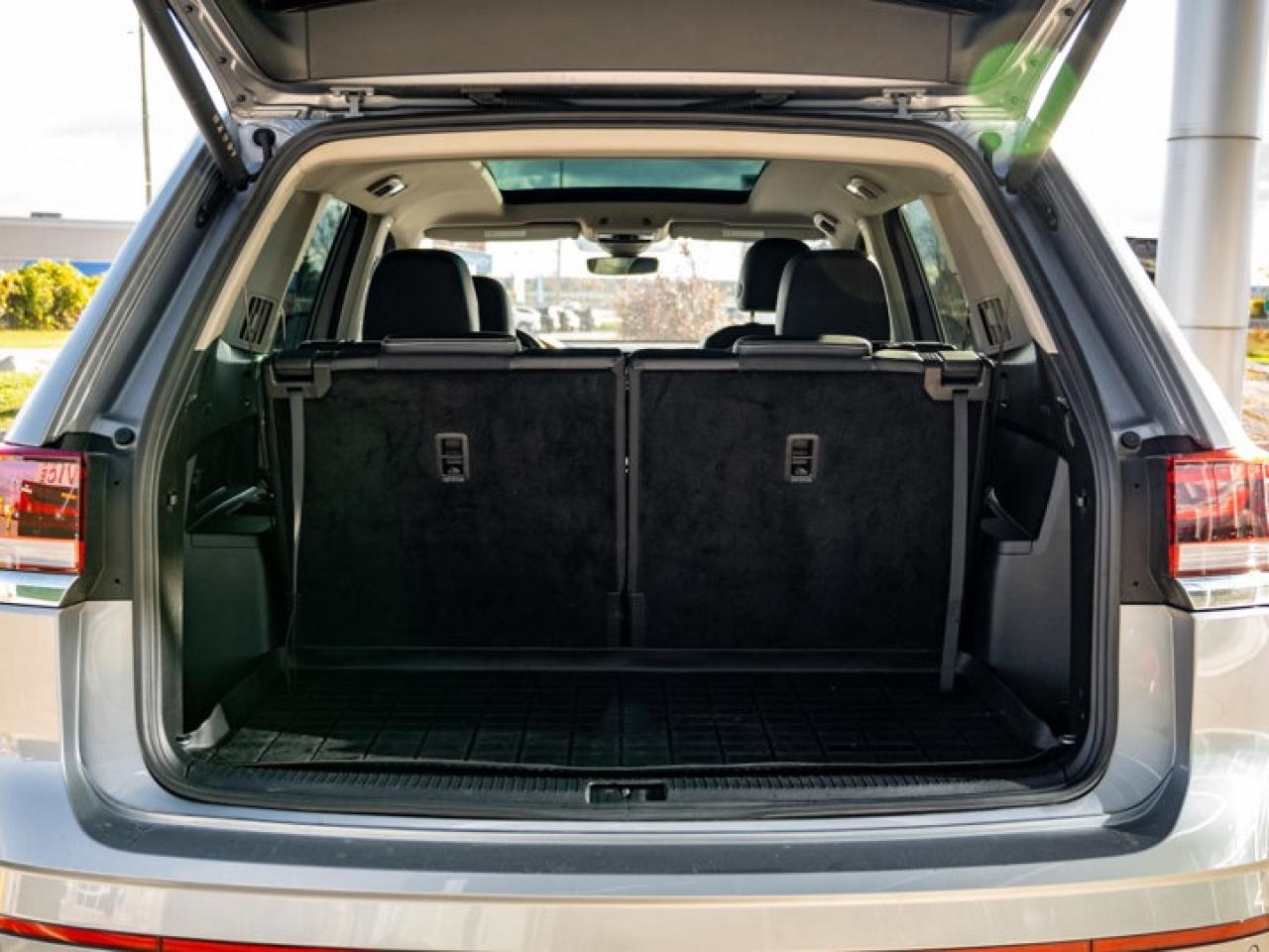 2024 Volkswagen Atlas EXECLINE Photo