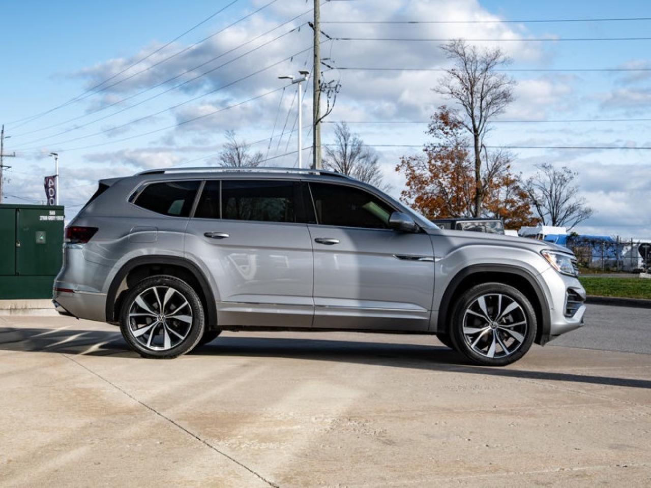 2024 Volkswagen Atlas EXECLINE Photo