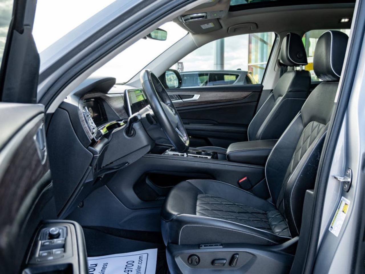 2024 Volkswagen Atlas EXECLINE Photo