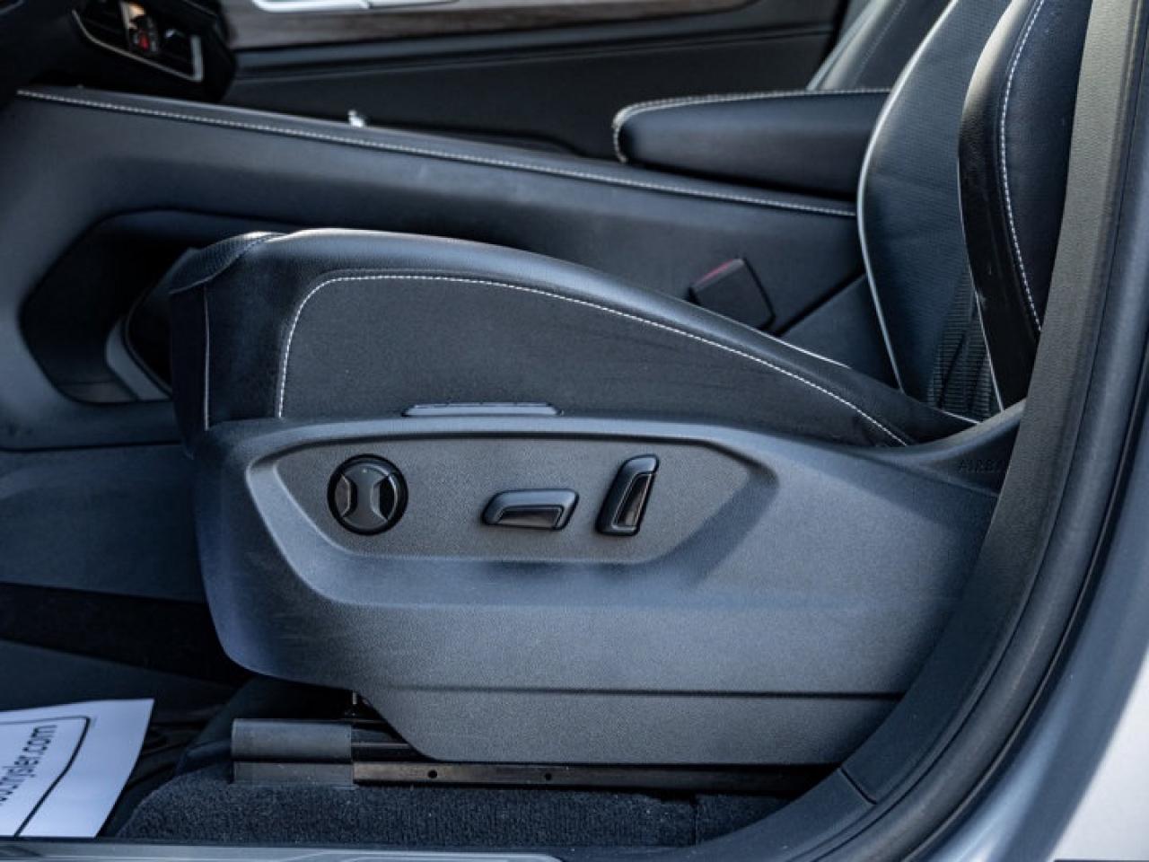 2024 Volkswagen Atlas EXECLINE Photo