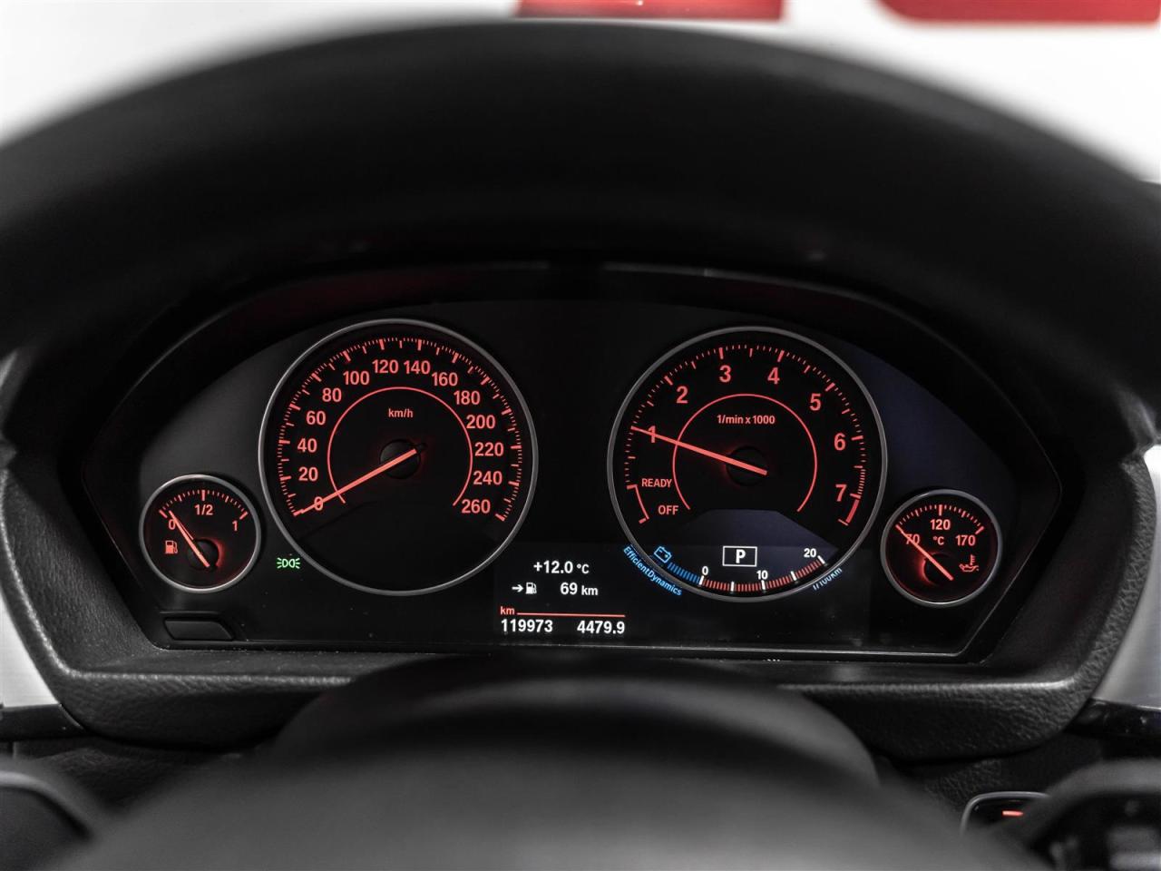 2017 BMW 320i 320i xDrive|NAVI|SUNROOF|ACCIDENT FREE Photo