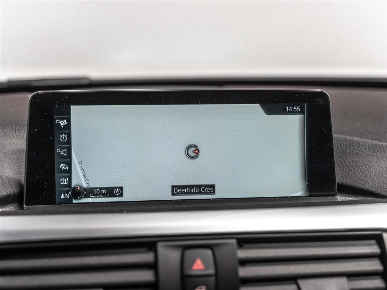 2017 BMW 320i 320i xDrive|NAVI|SUNROOF|ACCIDENT FREE Photo