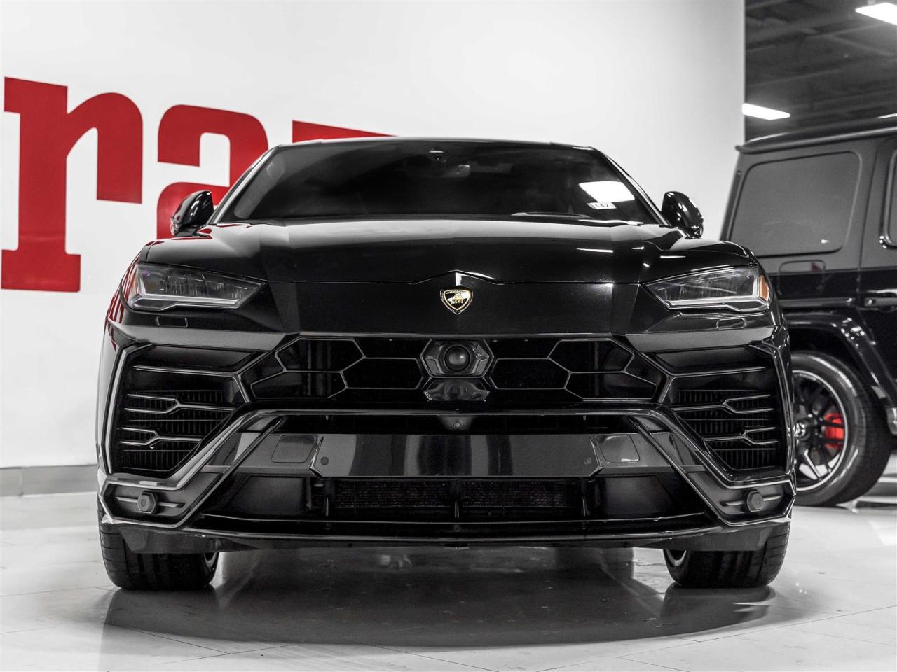 2022 Lamborghini Urus CARBON INTERIOR|23INCH|B&O 3D|PARK ASSIST|LOADED Photo2