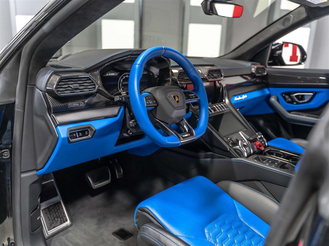 2022 Lamborghini Urus CARBON INTERIOR|23INCH|B&O 3D|PARK ASSIST|LOADED Photo