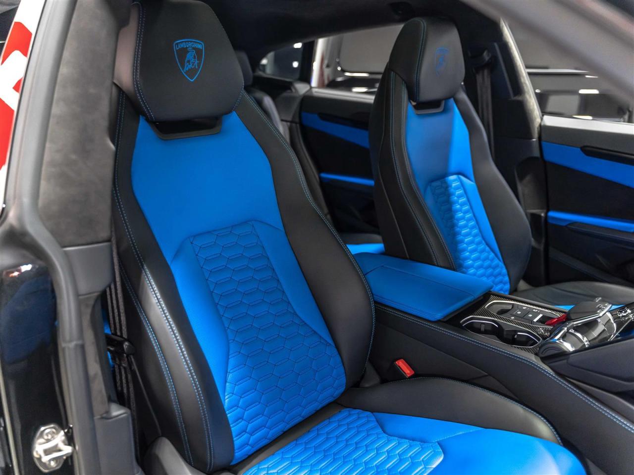 2022 Lamborghini Urus CARBON INTERIOR|23INCH|B&O 3D|PARK ASSIST|LOADED Photo