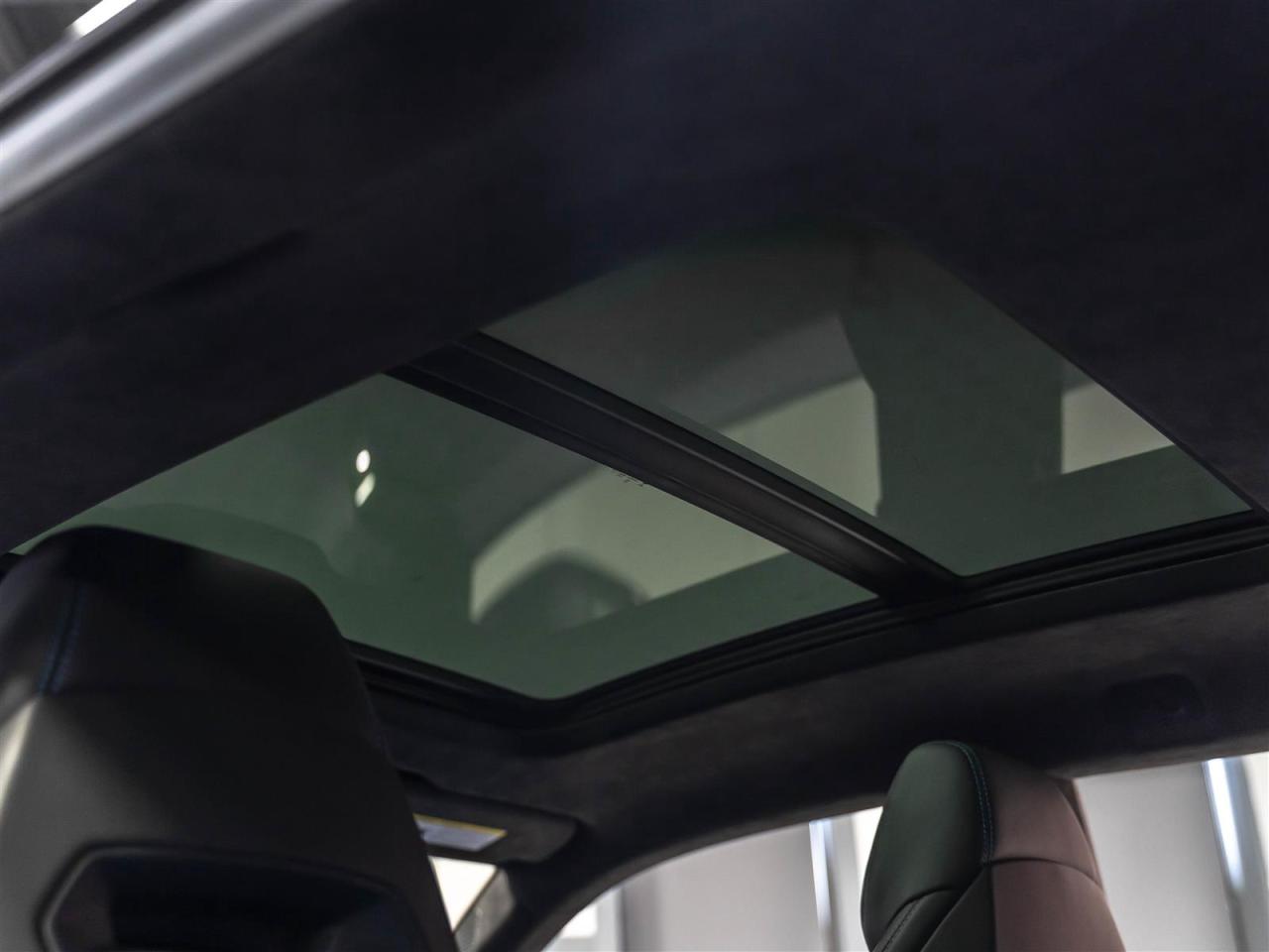 2022 Lamborghini Urus CARBON INTERIOR|23INCH|B&O 3D|PARK ASSIST|LOADED Photo