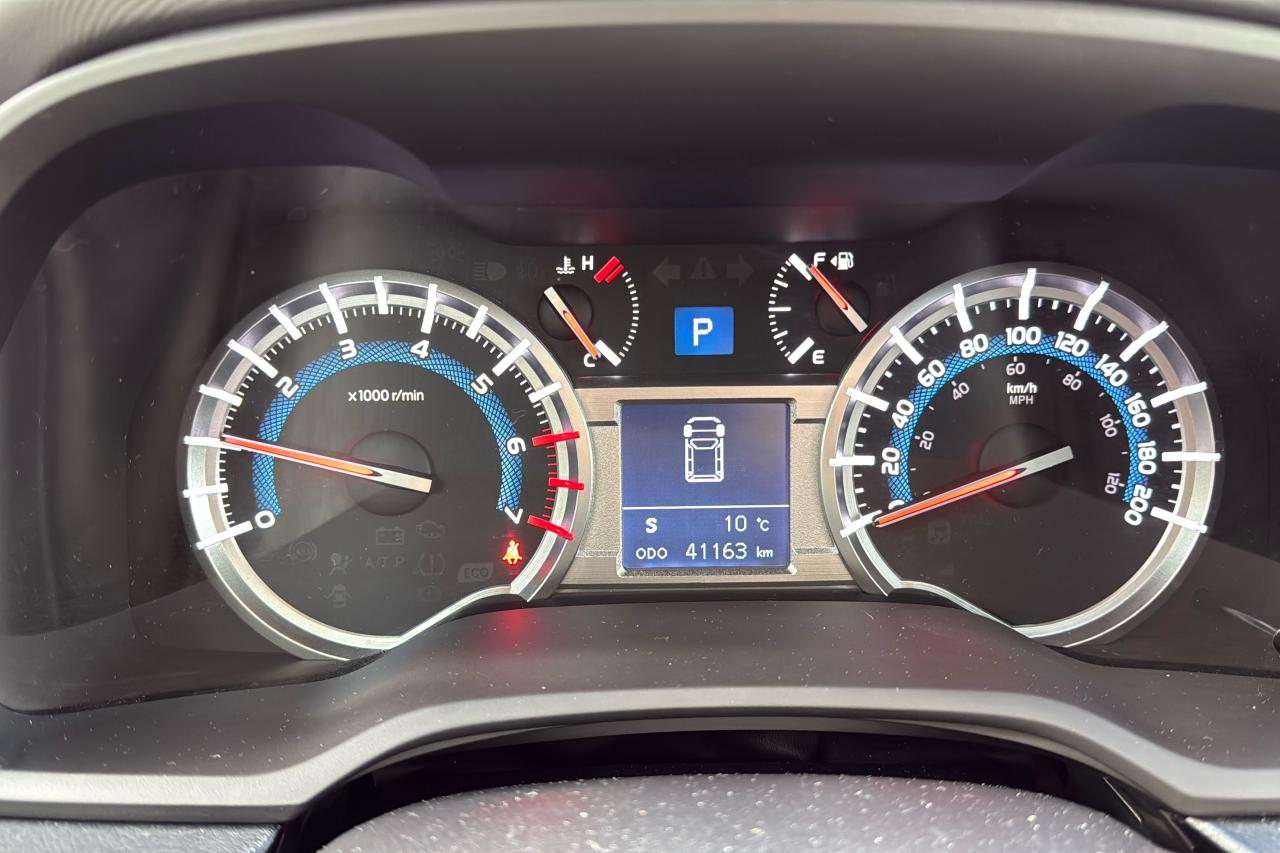 2019 Toyota 4Runner SR5 Photo