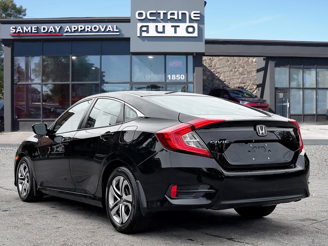 2018 Honda Civic LX Sedan CVT - Photo #4