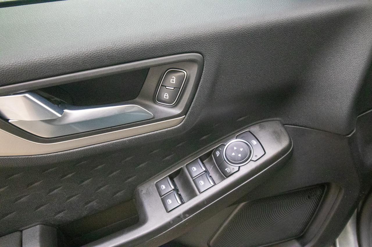 2020 Ford Escape SE AWD Photo5