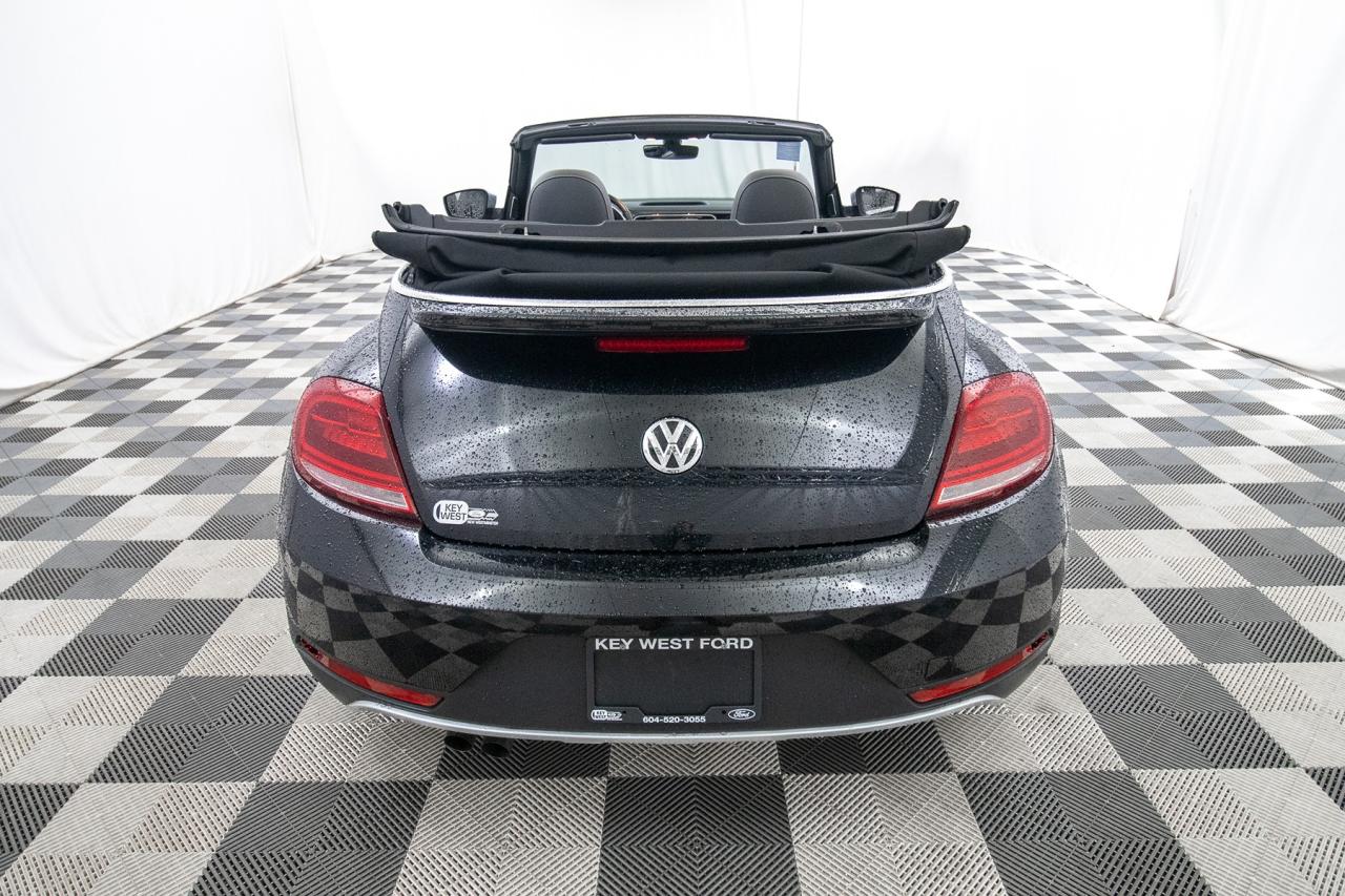 2019 Volkswagen Beetle Dune Photo5