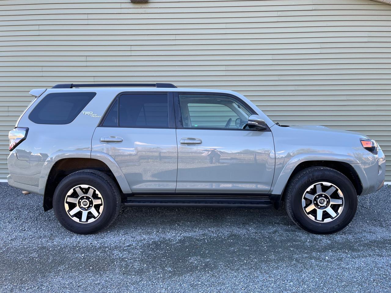 2022 Toyota 4Runner TRD Off-Road - Photo #2