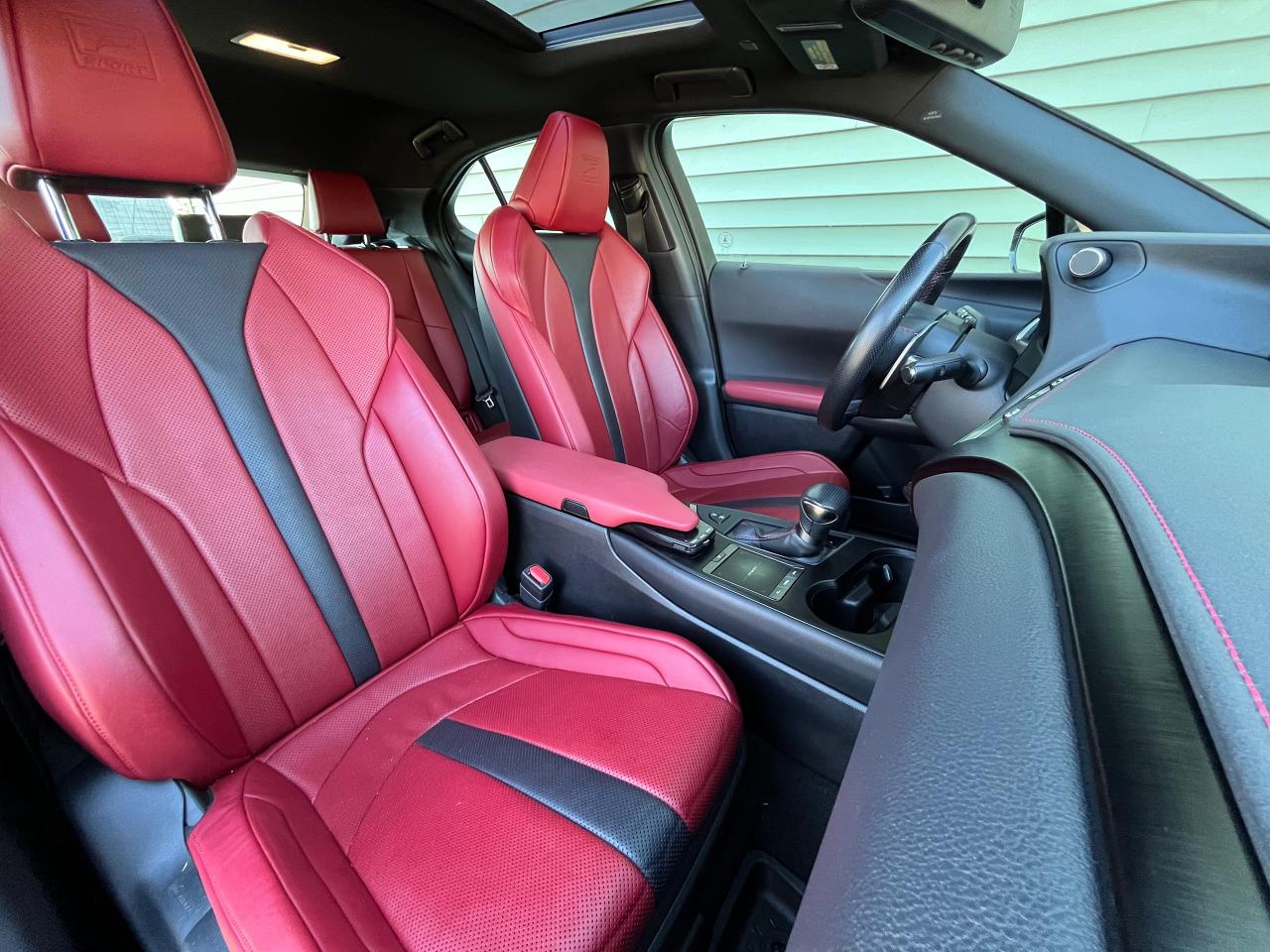 2021 Lexus UX UX 250h F SPORT 2 - Photo #4